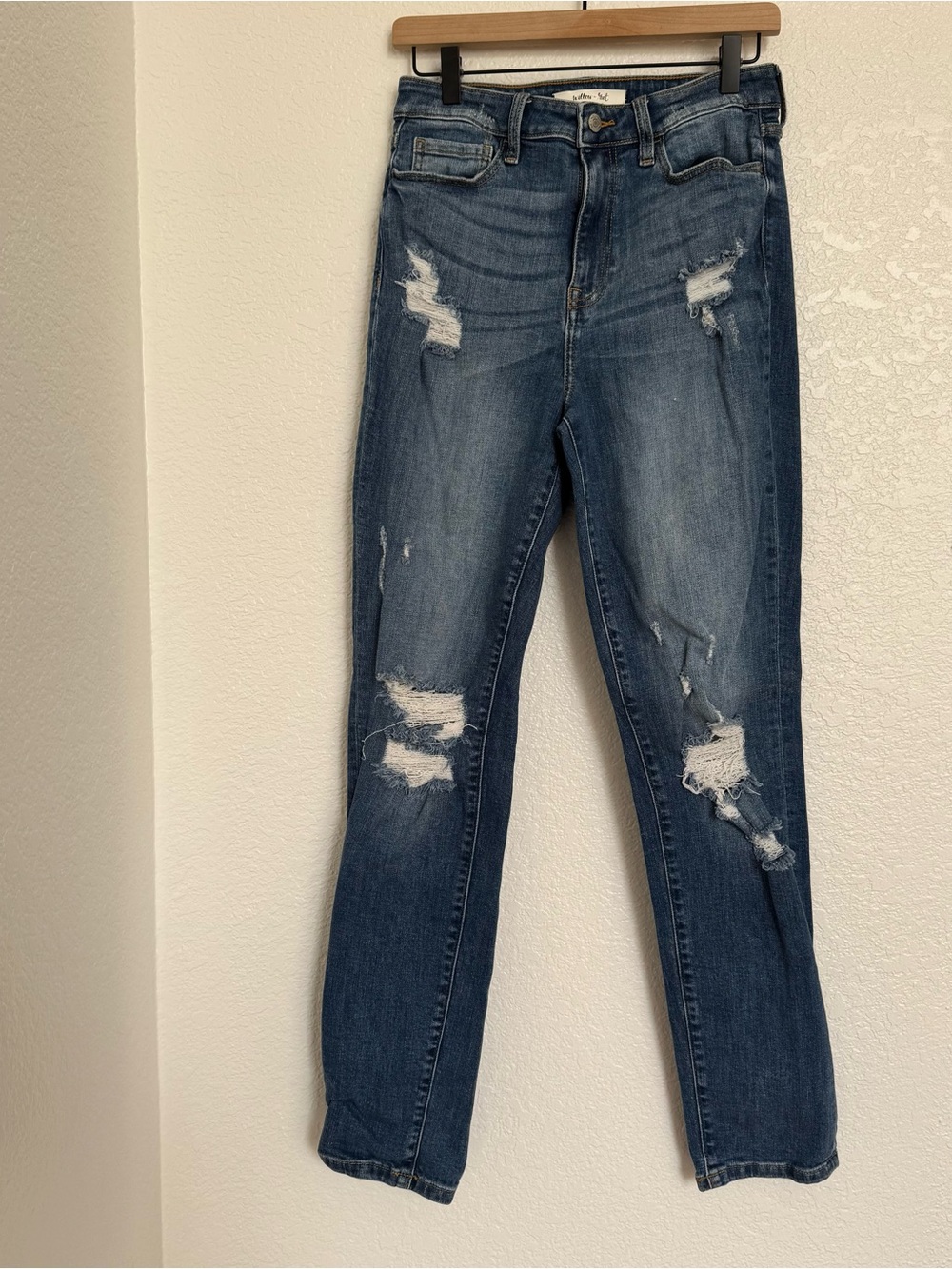Willow & Root Stepped Hem Frayed Skinny Jeans